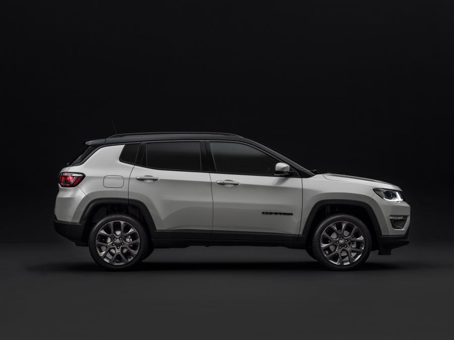  Jeep Compass S (MP) 2019 года  (EU) (фото 4 из 19)